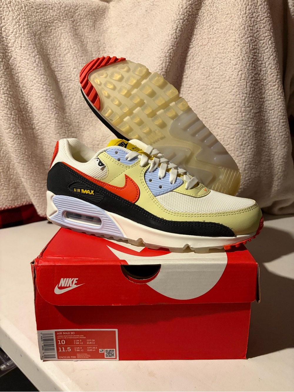 Nike Air Max 90 Set to Rise / Lemon Drop - Brand New Size 10 Sneakers